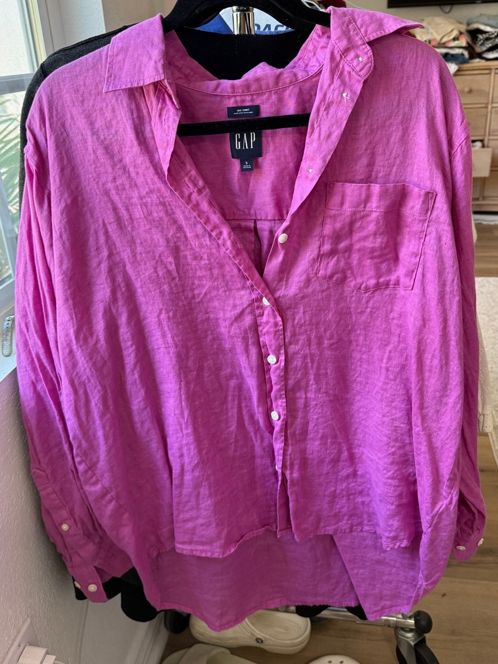 GAP Bright Pink Linen Button-Front Shirt